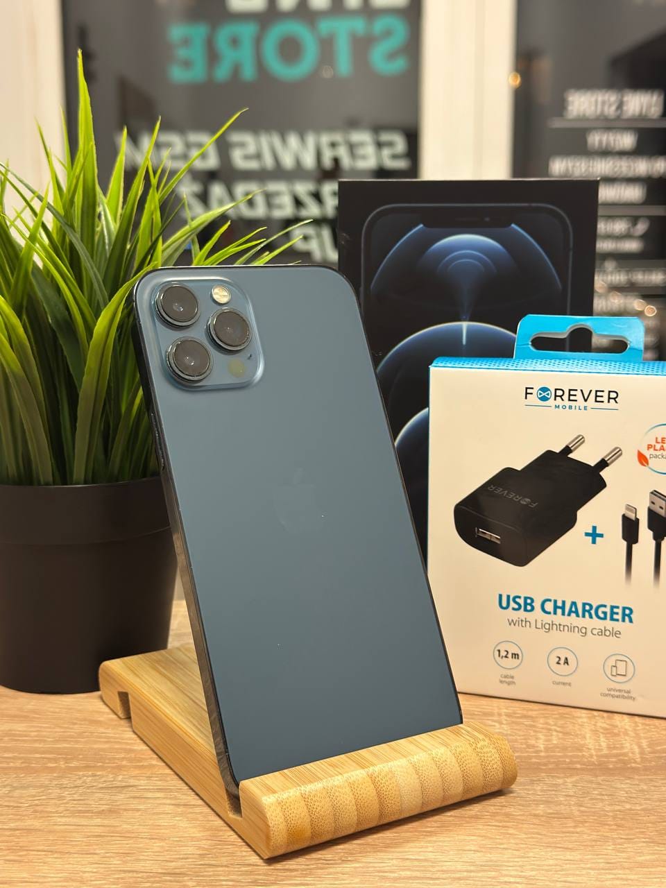 Zdjęcie produktu iPhone 12 Pro Max 128GB Niebieski 